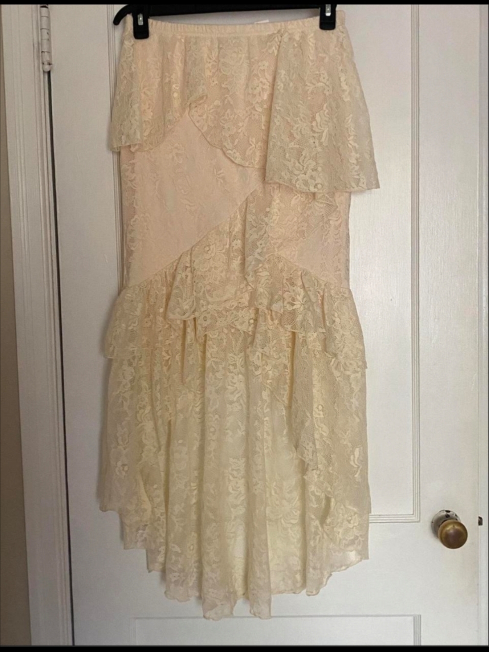 Cream Lace Tiered Ruffle Skirt